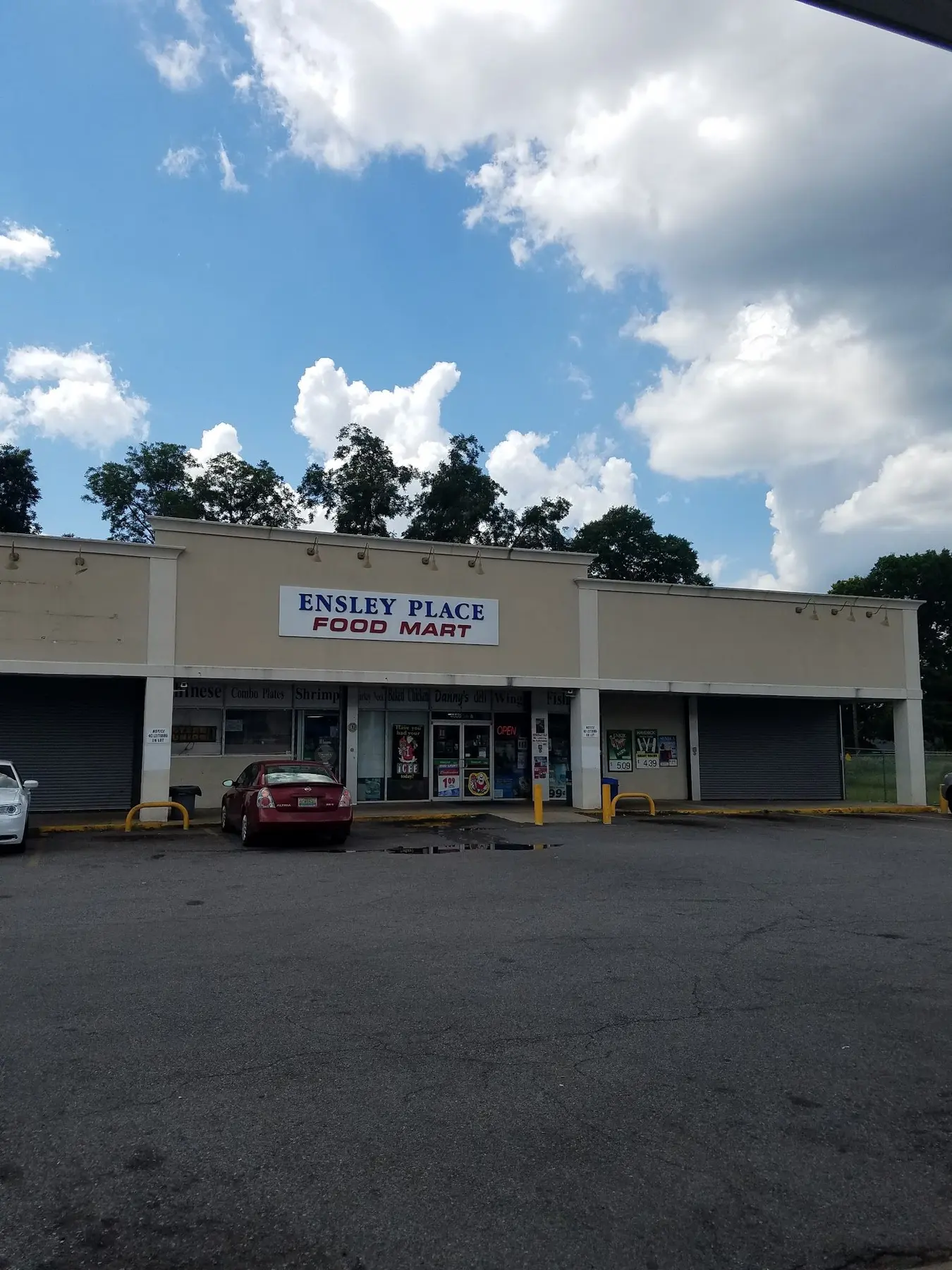 The storefront on Avenue I, Birmingham, where The Heights is located
